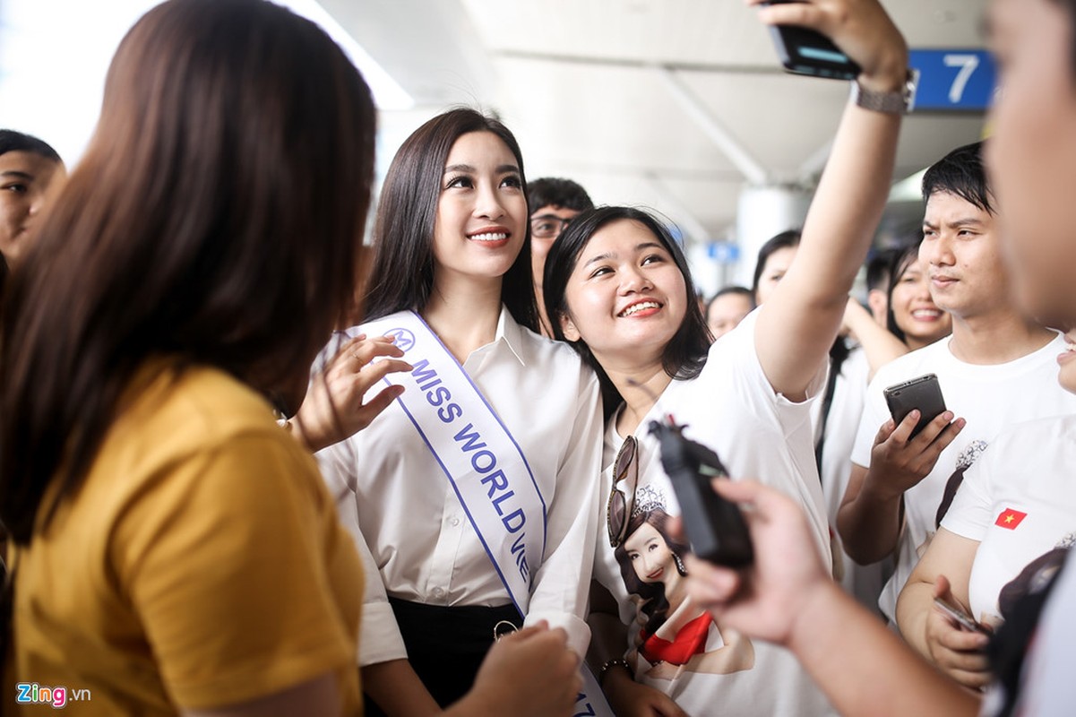 Do My Linh duoc fan vay kin o san bay di thi Miss World 2017-Hinh-4